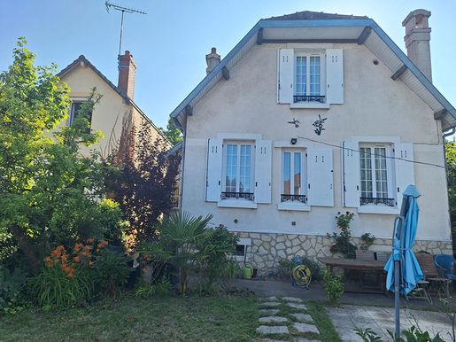 Maison 5 pièces 100 m² · à Nevers · 100 m² · 143 000 €