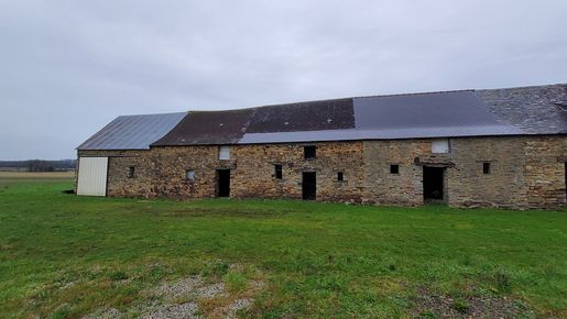 Maison 4 pièces 160 m² · à La Dominelais · 160 m² · 74 000 €