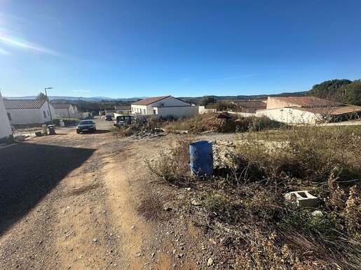 Terrain 107 m² · à Couffoulens · 107 m² · 65 000 €