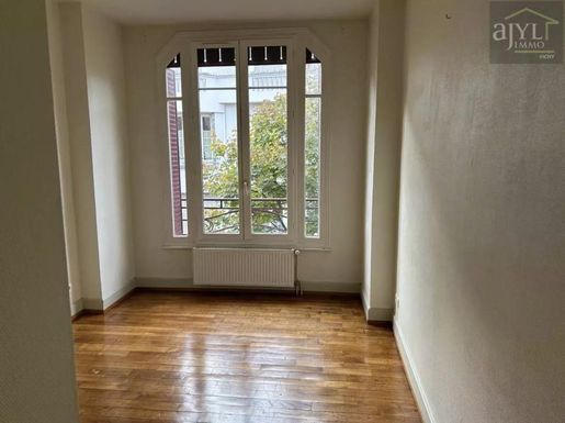 Appartement 3 pièces 74 m² · à Vichy · 74 m² · 135 000 €