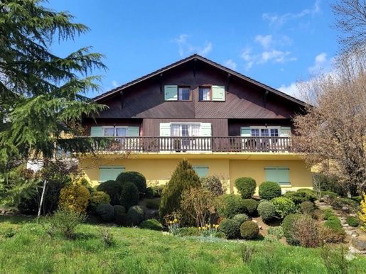 Maison 8 pièces 227 m² · à Grilly · 227 m² · 1 196 000 €