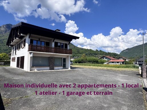 Maison 8 pièces 218 m² · à Marignier · 218 m² · 445 000 €