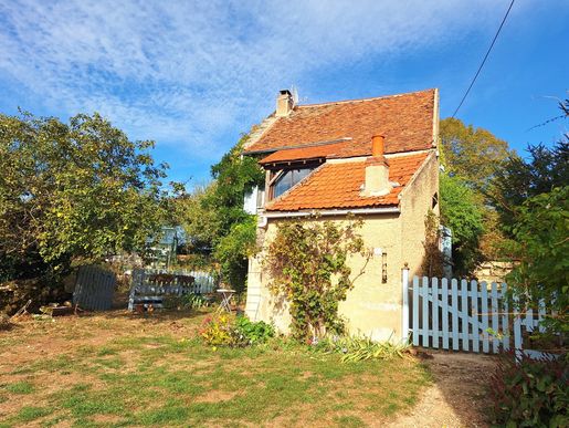 Maison 4 pièces 125 m² · à Saint-Sernin-du-Plain · 125 m² · 175 000 €