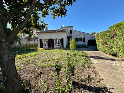 Maison 6 pièces 150 m² · à Nîmes · 150 m² · 278 000 €