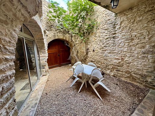 Maison 5 pièces 152 m² · à Clarensac · 152 m² · 249 500 €