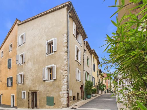 Appartement 3 pièces 105 m² · à Valbonne · 105 m² · 550 000 €