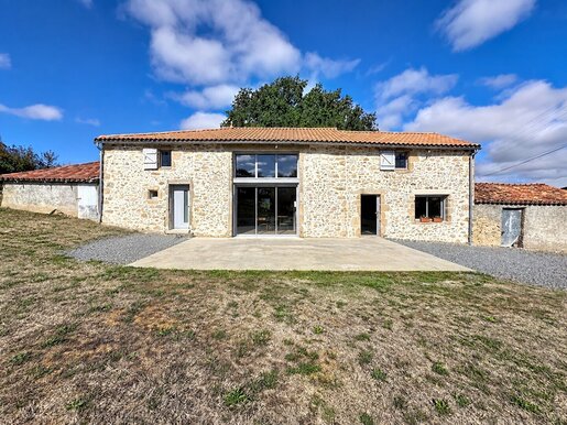 Maison 5 pièces 132 m² · à Chiché · 132 m² · 280 000 €