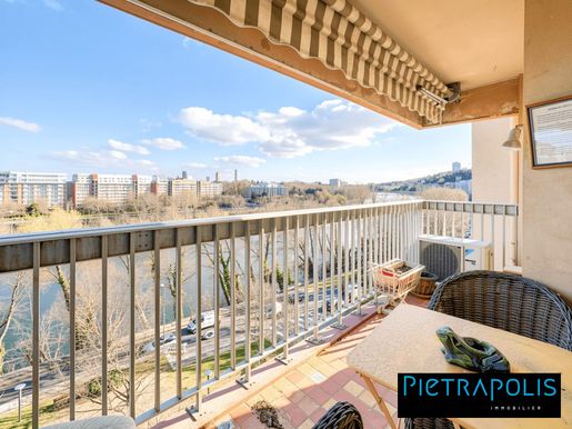 Appartement 4 pièces 118 m² · à Caluire-Et-Cuire · 118 m² · 440 000 €