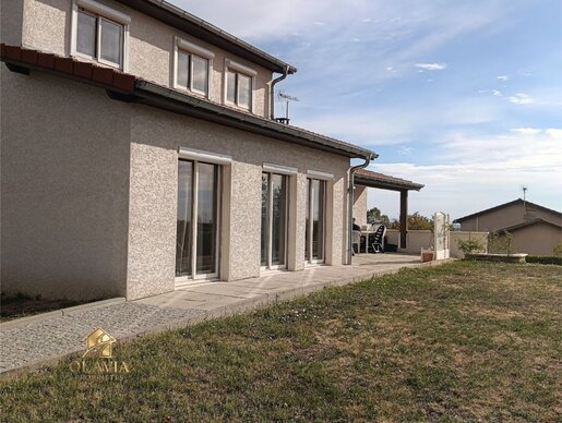 Maison 6 pièces 136 m² · à Sainte-Consorce · 136 m² · 676 000 €