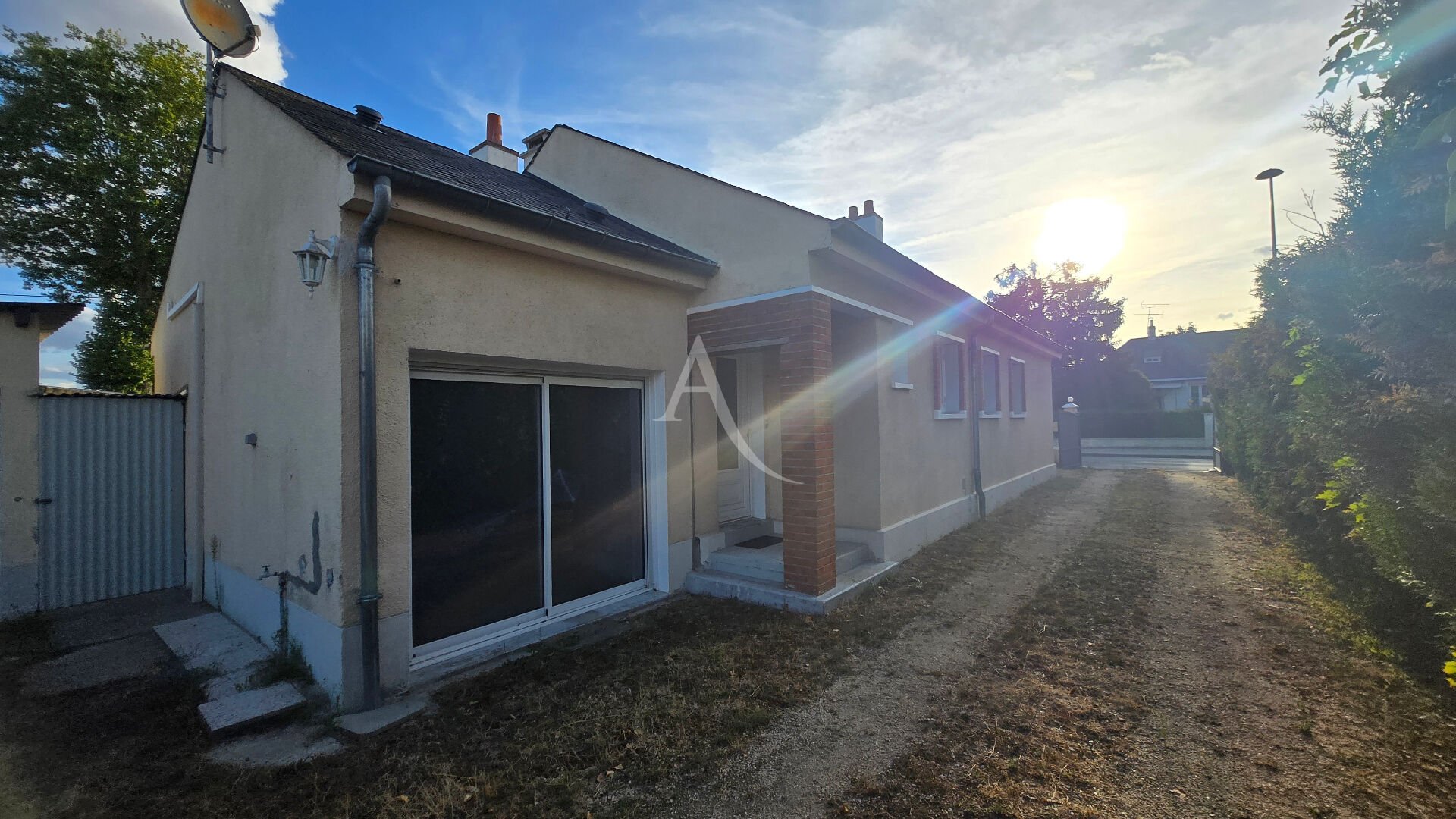 Maison à vendre, 80m², Saint-Denis-de-l'Hôtel
