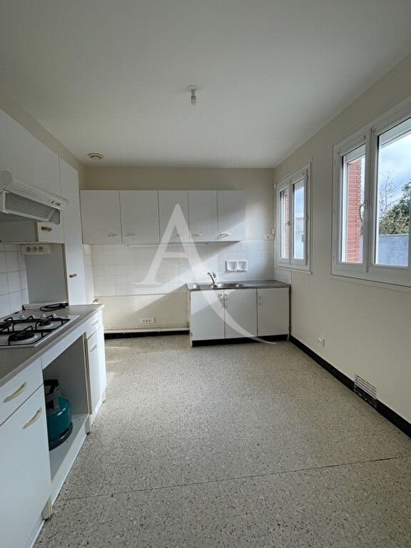 Maison à louer, 76m², Loury
