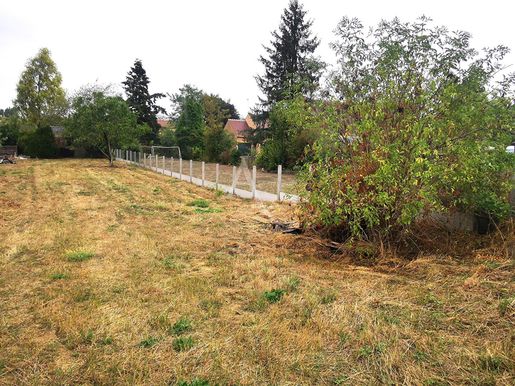 Terrain, terrain 755 m² — Fay-aux-Loges (Loiret) · 80 380 €