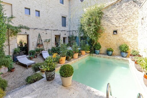 Maison 5 pièces 285 m² · à Robion · 285 m² · 1 190 000 €