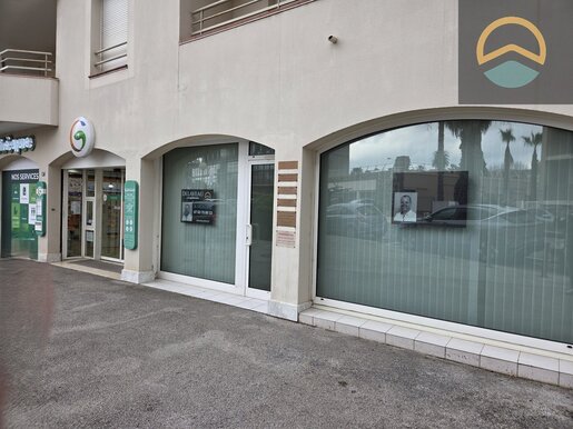 Local commercial 60 m² · à Hyères · 60 m² · 180 000 €