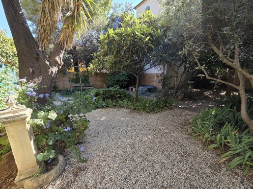Appartement 4 pièces 103 m² · à La Valette-du-Var · 103 m² · 349 000 €
