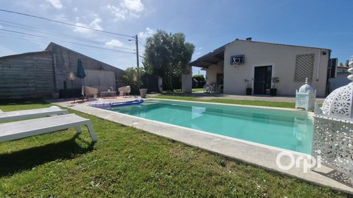 Maison 5 pièces 163 m² · à Le Gua · 163 m² · 438 000 €