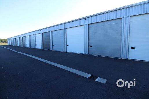 Parking 29 m² · à Le Gua · 29 m² · 55 000 €