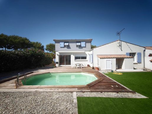 Maison 5 pièces 134 m² · à Port-des-Barques · 134 m² · 368 000 €