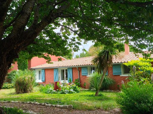 Maison 4 pièces 150 m² · à Saint-Nazaire-sur-Charente · 150 m² · 441 000 €