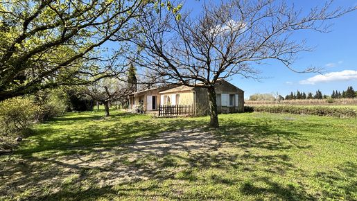 Maison 6 pièces 150 m² · à Morières-lès-Avignon · 150 m² · 450 000 €