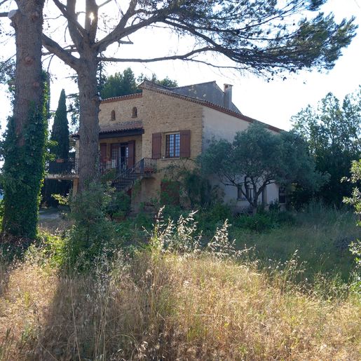 Maison 6 pièces 185 m² · à Carpentras · 185 m² · 378 000 €