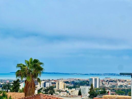 Appartement 3 pièces 78 m² · à Nice · 78 m² · 399 000 €