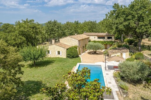 Maison 9 pièces 290 m² · à Lacoste · 290 m² · 2 780 000 €