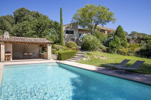 Maison 8 pièces 220 m² · à Gordes · 220 m² · 1 800 000 €