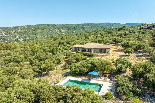 Maison 6 pièces 160 m² · à Saint-Saturnin-lès-Apt · 160 m² · 1 490 000 €