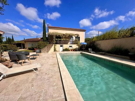 Maison 9 pièces 210 m² · à Saint-Rémy-de-Provence · 210 m² · 735 000 €
