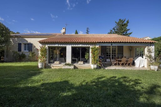 Maison 8 pièces 230 m² · à Barbentane · 230 m² · 840 000 €