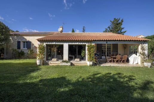 Maison 8 pièces 230 m² · à Barbentane · 230 m² · 840 000 €