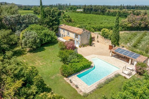 Maison 6 pièces 230 m² · à Boulbon · 230 m² · 1 150 000 €