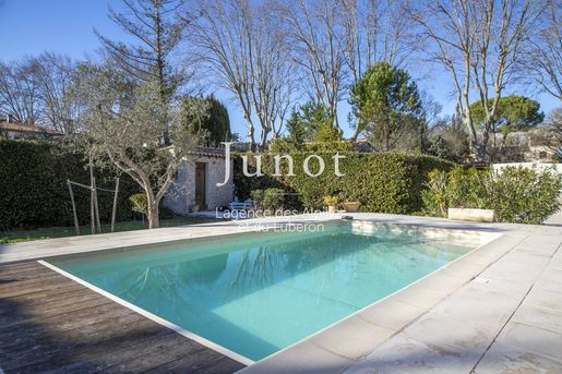 Maison 5 pièces 130 m² · à Paradou · 130 m² · 595 000 €
