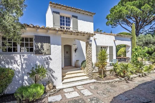 Maison 7 pièces 196 m² · à Paradou · 196 m² · 1 470 000 €
