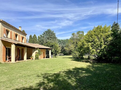 Maison 6 pièces 180 m² · à Maussane-les-Alpilles · 180 m² · 1 090 000 €