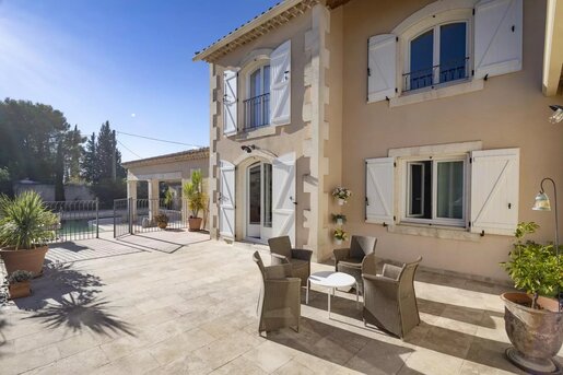 Maison 6 pièces 200 m² · à Maussane-les-Alpilles · 200 m² · 1 100 000 €
