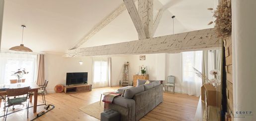 Maison 8 pièces 205 m² · à Cotignac · 205 m² · 540 000 €