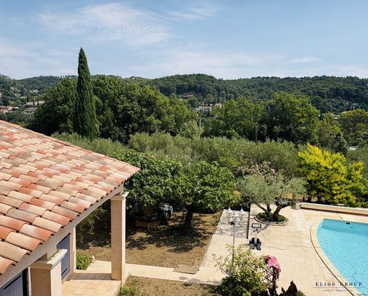Maison 5 pièces 130 m² · à Cotignac · 130 m² · 630 000 €