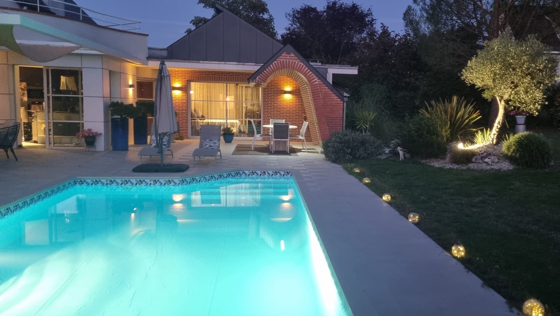 Maison 7 pièces 210 m² · à Tours · 210 m² · 900 000 €