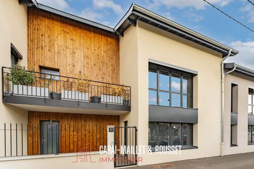 Appartement 4 pièces 115 m² · à Villeurbanne · 115 m² · 320 000 €
