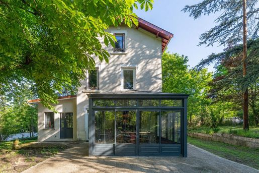 Maison 9 pièces 163 m² · à Chaponost · 163 m² · 640 000 €