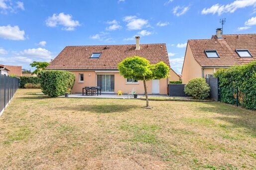 Maison 8 pièces 119 m² · à Guécélard · 119 m² · 256 000 €