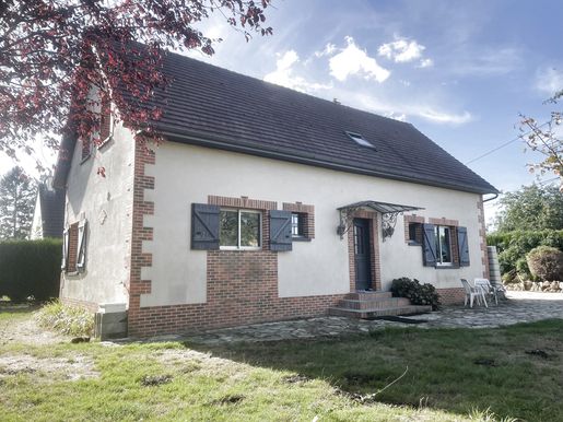 Maison 5 pièces 145 m² · à Sainte-Geneviève · 145 m² · 312 500 €