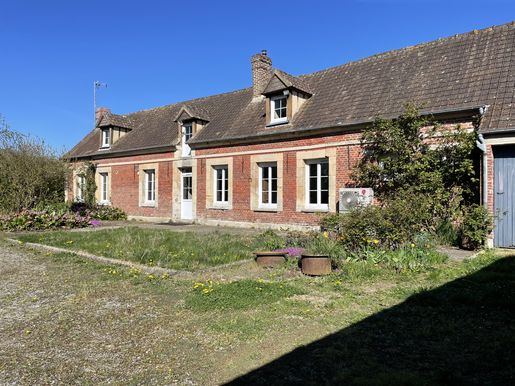 Maison 9 pièces 165 m² · à Saint-Crépin-Ibouvillers · 165 m² · 350 000 €