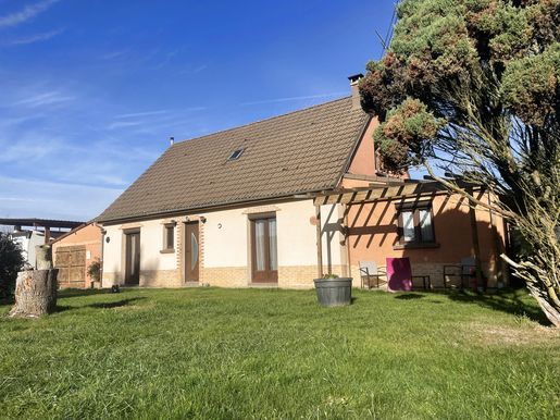 Maison 10 pièces 167 m² · à Saint-Crépin-Ibouvillers · 167 m² · 323 000 €