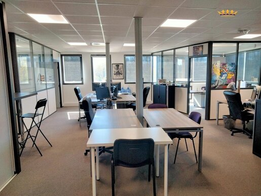 Maison 102 m² · à Châteauneuf-le-Rouge · 102 m² · 295 000 €