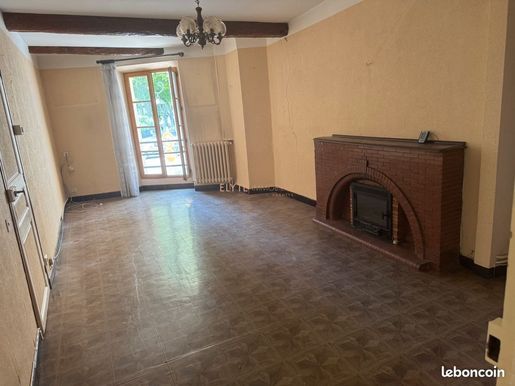 Maison 5 pièces 92 m² · à Jouques · 92 m² · 160 000 €