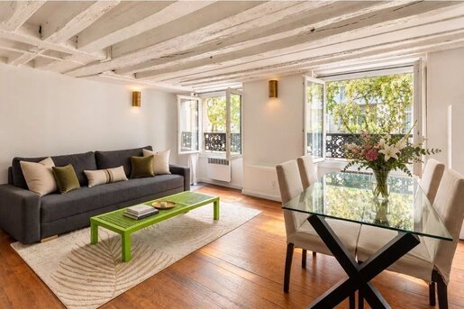 Appartement 2 pièces 49 m² · à Paris 3ème · 49 m² · 588 000 €