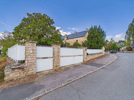Maison 12 pièces 299 m² · à Saint-Jacut-les-Pins · 299 m² · 418 700 €